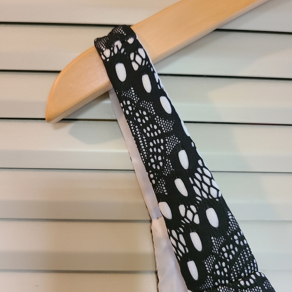 Anthropologie Hazel Black Lace Dress with Pockets - Picture 3 of 16